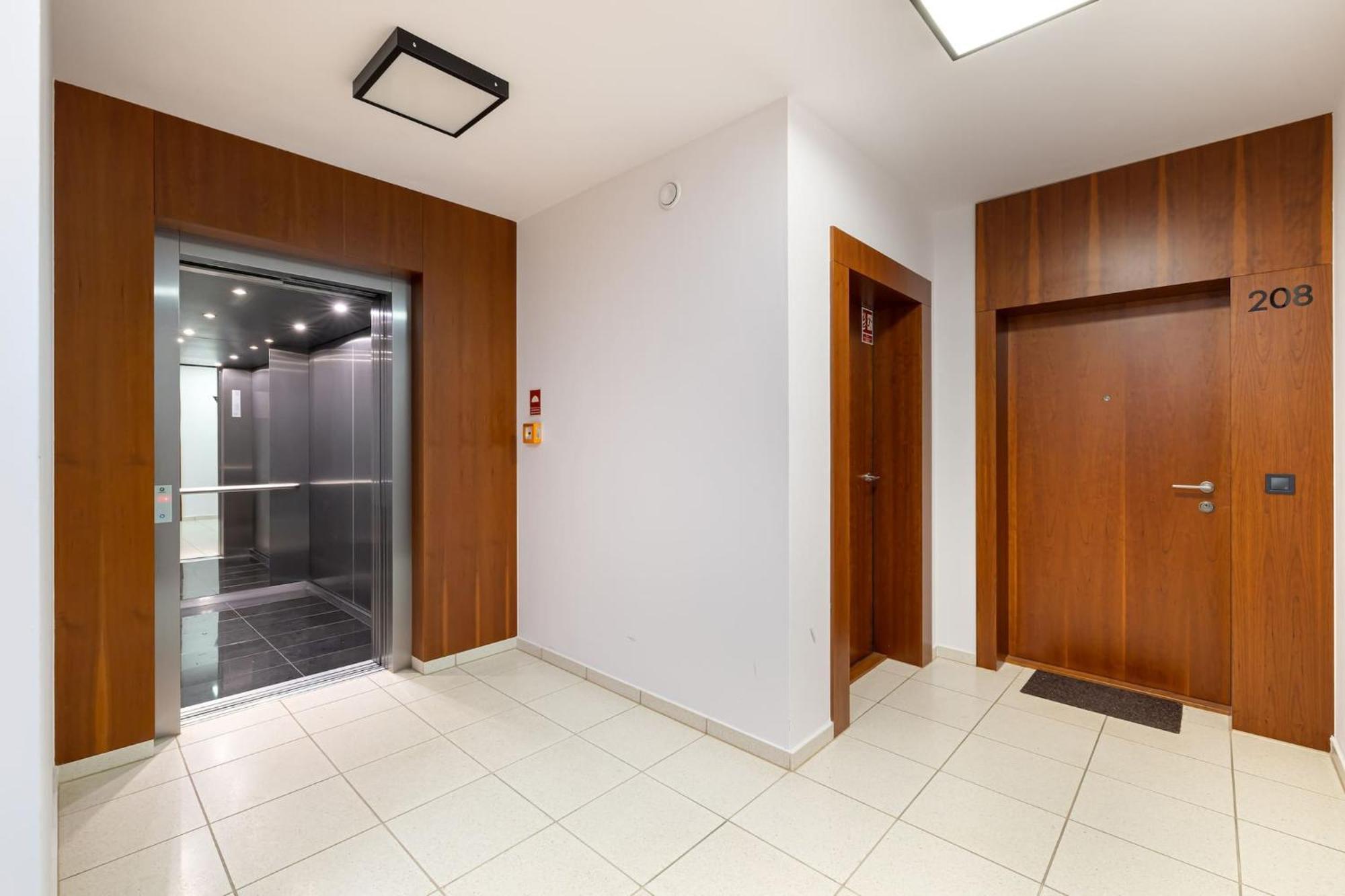 Rent Like - Burakowska 16b *